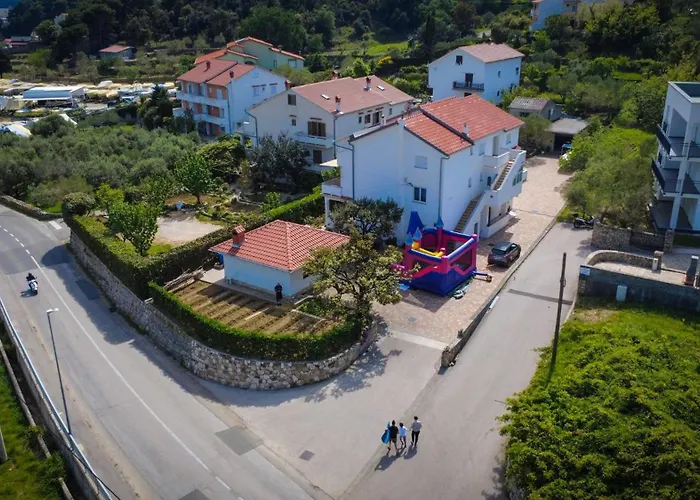 דירה With Parking Space Palit, Rab - 4971 *