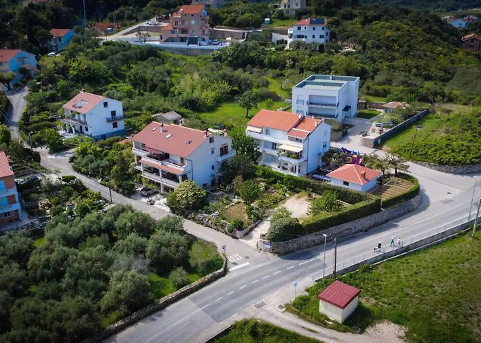 דירה With Parking Space Palit, Rab - 4971 *