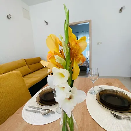 Apartment With A Parking Space Palit, Rab - 4971 *